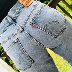 💎 RARE 💎 VINTAGE 550 LEVIS MOM JEANS